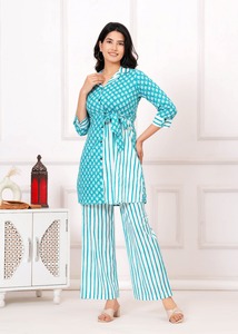 Ensemble de pantalons kurti en coton de qualité supérieure indien traditionnel prêt à l'emploi de qualité supérieure pour femmes - Product Image 3