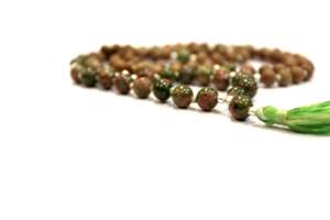 Collier Mala en Jaspe Unakite Fait Main avec 108 Perles, Bijoux Spirituels Hindous à la Mode avec Pierres Précieuses Nouées - Product Image 6