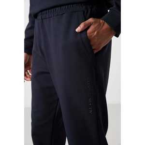 Ensemble de survêtement décontracté pour homme en coton bleu marine, épais, doux, texturé, coupe confortable avec motif imprimé - 85253 - Product Image 2