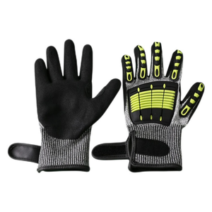 Guantes de seguridad con agarre texturizado y palma acolchada que protegen las manos de la tensión y las lesiones durante el levantamiento pesado o el uso de herramientas - Product Image 1