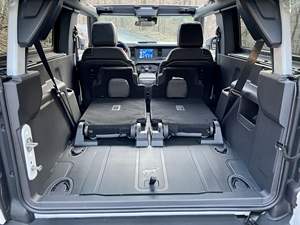 Ventes aux enchères 2021 Bronco Black Diamond 7 vitesses manuelles 4x4 tout-terrain - Product Image 2