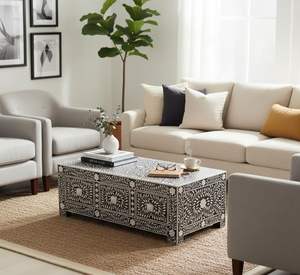 Mesa de centro antigua con incrustaciones de hueso, elegante mueble de café con diseño artesanal para un atractivo atemporal en la sala de estar. - Product Image 1