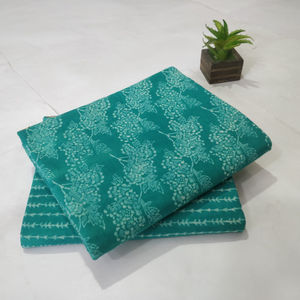 Ensemble de costume en coton traditionnel durable pour les femmes saison d'hiver tissu aux couleurs vives - Product Image 4