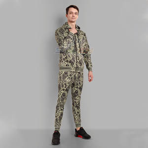 Conjunto Deportivo Personalizado con Logotipo para Hombre, Chaqueta con Capucha y Cordón Ajustable y Pantalones Largos, 100% Algodón, Ligero y Ecológico - Product Image 3