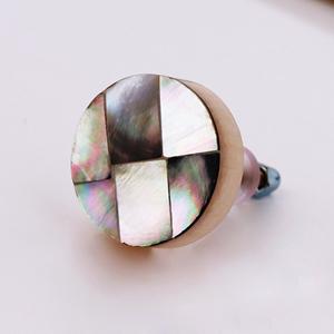 Boutons d'armoire carrés en bois et résine marron faits à la main Boutons en marbre les plus vendus avec taille de forme de couleur personnalisée Fabriqué en Inde Article - Product Image 4