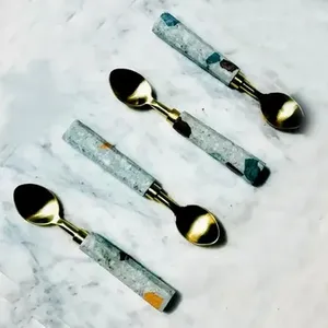 Ensemble de couverts élégant en acier inoxydable avec poignée noire à bout rond, parfait pour les ustensiles de cuisine et les articles de cuisine de luxe à manger élégants - Product Image 6