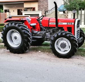 Tractor Massey Ferguson MF399 2WD usado asequible con motor de componentes principales, caja de cambios, rodamientos, equipo agrícola de alto rendimiento - Product Image 4