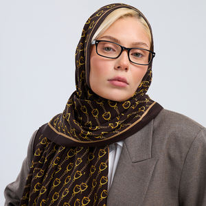 Elegante chal de seda de morera 100% pura, color marrón oscuro, de lujo, con cadena de eslabones tipo Horsebit, estilo ecuestre, casual, con dobladillo enrollado a mano, largo y agradable al tacto. - Product Image 4