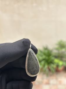 Pendentif de mariage vintage, design rétro, traditionnel, en argent sterling 925 massif, fait à la main, plaqué or rose, avec cabochons en pyrite et plumes - Product Image 3