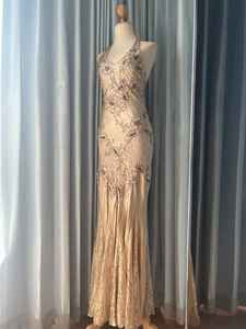 Noble gasa vestidos de noche sin mangas A-Line Maxi longitud máquina adornada con encaje floral de cuello redondo completo - Product Image 3