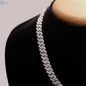 Collar Cubano de Moissanita para Hombre, Cadena de Hip Hop Personalizada con Claridad VVS1, Chapado en Oro, 20mm - Product Image 5