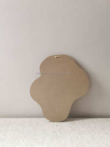 Espejo de Pared con Marco de Madera KALATRI con Borde Pulido para Uso Doméstico - Product Image 5