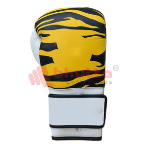 ถุงมือชกมวยระบายอากาศได้ดีถุงมือชกมวยหนังวัวออกแบบโลโก้ได้ตามต้องการ - Product Image 3