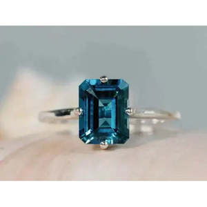 Anillo hecho a mano de plata de ley 925 con piedra preciosa de topacio azul de calidad AAA+, todos los tamaños, R358 Cus-Jew35 - Product Image 1