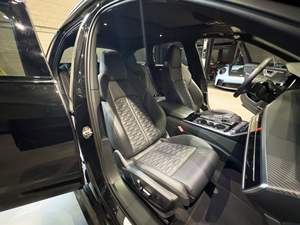 Marca Usado 2023 A-u-d-i RS6 Avant Performance AWD SUV Usado entrega a domicilio - Product Image 6