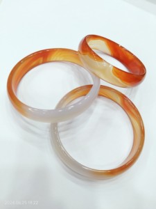 หินโมราอัญมณีสีแดงกำไลข้อมืออัญมณีธรรมชาติ100% แท้ซื้อออนไลน์จากคริสตัล Amayra ส่งออกในอินเดีย - Product Image 4