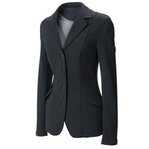 Chaqueta de Equitación Estructurada que Mantiene la Claridad Durante Saltos, Giros y Movimiento Continuo - Product Image 2