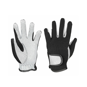 Guantes Ecuestres para Clima Extremo, Diseñados para Soportar las Condiciones Climáticas Más Duras Durante las Carreras de Caballos - Product Image 6