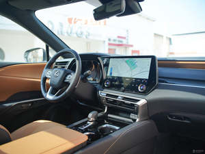 SUV Híbrida Usada 2024, 4x4, Transmisión Automática, Motor Híbrido Gasolina/Eléctrico, Amplia Cabina de 5 Asientos, Impecable, Proveniente de Japón - Product Image 6