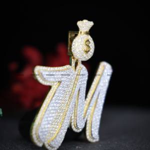 Collar Hip Hop Personalizado con Inicial, Número y Bolsa de Dinero, con Moissanita VVS de Corte Brillante Redondo, Estilo Iced Out para Hombre - Product Image 4