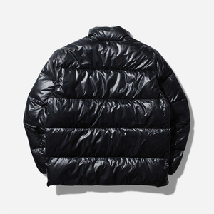 Restez au chaud et stylé cet hiver Notre doudoune à capuche pour homme haut de gamme avec des matériaux de haute qualité fabriqués sur le devant de la rue - Product Image 2
