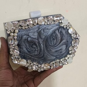 Main personnalisé résine soirée dame pochette ouverte diamant perles strass perle Offre Spéciale Style à la mode pour les mariages Golfe - Product Image 4