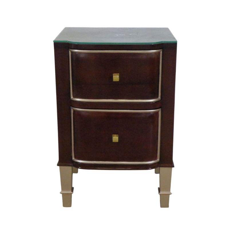 ทาสีน้ำตาลอ่อนและสีเงิน