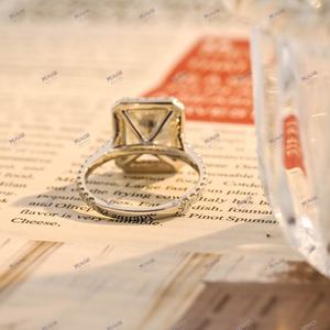 Diseño atemporal de boda de oro sólido de moissanita de perfil alto de corte radiante vintage, perfecto para compromiso o regalos de lujo - Product Image 5