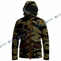 Chaqueta de Caza Personalizada de Invierno, Impermeable, de Tejido Softshell, con Logotipo a Color Personalizado, Ropa de Exterior Unisex para Adultos, de Pakistán