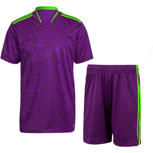 Sublimación personalizada de alta calidad, venta al por mayor, uniforme de fútbol ligero y conjunto de camisetas de fútbol totalmente personalizado OEM - Product Image 3