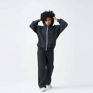 Conjunto de Jogger y sudadera con cremallera de gran tamaño para mujer a la moda-Conjunto cómodo de dos piezas Ideal para atuendos casuales y uso diario - Product Image 2