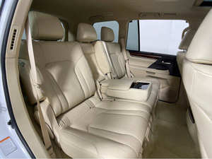 Lexus LX570 V8 5.7L SUV Usado, 6 Plazas, 2019-2022, Volante a la Izquierda, Emisión Euro IV, 100% Perfecto, Sin Accidentes - Product Image 6