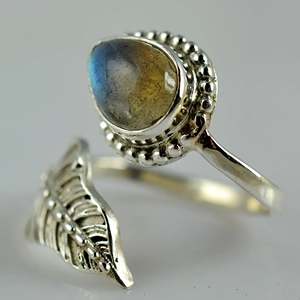 Handmade 925 Sterling Silver Leaf Ring with Labradorite Pear Cut Stone Bohemian November Birthstone Jewelry Perfect Gift for Her - Product Image 6