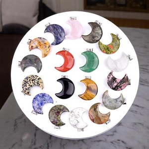 สร้อยคอคริสตัลรูปพระจันทร์เสี้ยวสุดน่ารัก จี้หินควอตซ์ สายชุบเงิน |   เครื่องประดับฮีลลิ่งมูน สไตล์โบโฮ ของขวัญทางจิตวิญญาณสำหรับ - Product Image 4