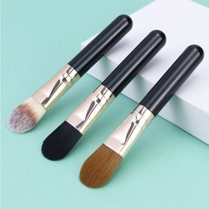 Brocha de Maquillaje Cónica, Libre de Crueldad Animal, para Base Líquida, Acabado Sin Poros, Marca Privada, Tamaño Viaje - Product Image 4
