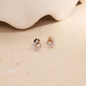 Boucles d'oreilles clous en diamant Dew Drift - Product Image 6