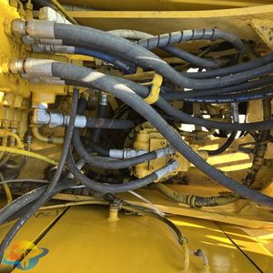 รถขุดขนาดเล็ก Komatsu PC130 คุณภาพสูง มือสอง ราคาถูก น้ำหนักใช้งาน 3 ตัน พร้อมมอเตอร์เกียร์บ็อกซ์หลัก ขาย - Product Image 3