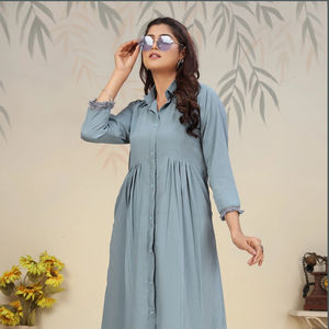 Moksh International Vente en gros de kurtis réversibles en coton pour femmes, collection ICE VOL 2 pour les occasions de mariage, Diwali et autres fêtes en Inde - Product Image 4