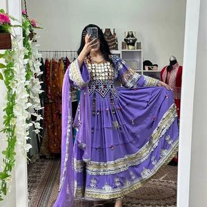 Proveedor profesional Mujeres hechas a mano Afghan KUCHI Vestidos vintage en precio bajo y MOQ bajo en todos los tamaños y colores 2025 - Product Image 5
