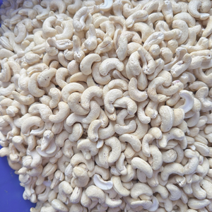 Fabrication de noix de cajou Ww210 Vietnam Santigo Vietnam Noix de cajou grillées en vrac Vente en gros Exportées vers l'Asie, l'UE, le Moyen-Orient - Product Image 1