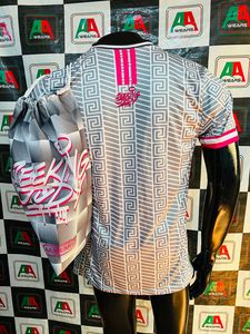 Manga corta de algodón informal para hombre hecha en Pakistán para Polos con estampado de amor bordado patrón sólido varios tamaños más tamaño - Product Image 4