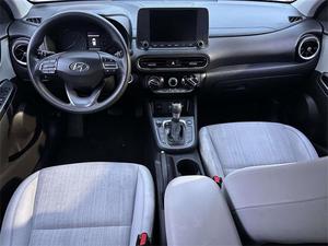 Hyundai Kona SEL 2023, Tracción en las Cuatro Ruedas, Caja de Cambios Automática, Título Limpio, Sin Accidentes, con Bajo Kilometraje, Listo para Envío - Product Image 5