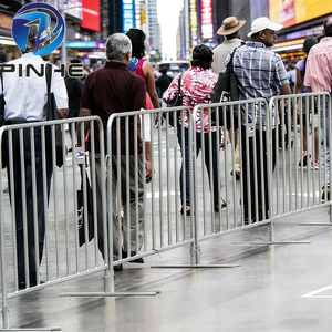 Panneau de barrière piétonne de sécurité en acier, barrière de contrôle des foules amovible avec revêtement en poudre, barrière de sécurité routière - Product Image 4