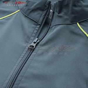 Survêtement de jogging décontracté pour femmes avec sweat à capuche et poche latérale Joggers avec logo personnalisé Survêtement de jogging pour femmes - Product Image 2