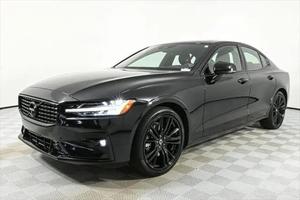 2022 Vo lv o S60 T5 R-Design - Product Image 2