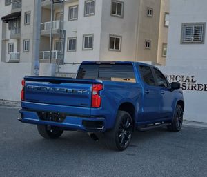 รถเชฟโรเลต ซิลเวอราโด RST ดูราแม็กซ์ 4x4 รุ่นขายดีประจำปี 2022 - เครื่องยนต์ 4 สูบ เบาะหนัง ระบบขับเคลื่อนสี่ล้อ - Product Image 3