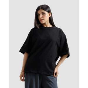 เสื้อยืดคอตตอนออร์แกนิค 100% ทรงบ็อกซี่ ดีเทลไหล่แบบพิเศษ พิมพ์ลายด้วยวิธีการพิมพ์ซิลค์สกรีนและสกรีนพิมพ์ - Product Image 3