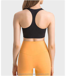 Venta al por mayor de ropa activa de alta calidad sin costuras Sujetador deportivo al por mayor personalizado en blanco de las mujeres de colores sólidos personalizados para las mujeres - Product Image 2