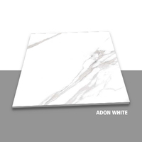 Design moderne 600x600mm Carreaux de porcelaine émaillée blanche polie Carreaux de sol antidérapants à l'aspect marbré pour la décoration intérieure