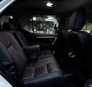 Toyota Fortuner hybride 2020 d'occasion, toutes options - Product Image 3